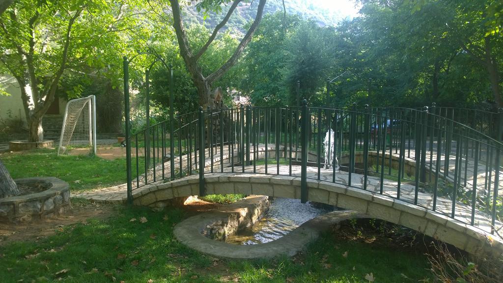 Hani Zemenou Arachova Exterior photo