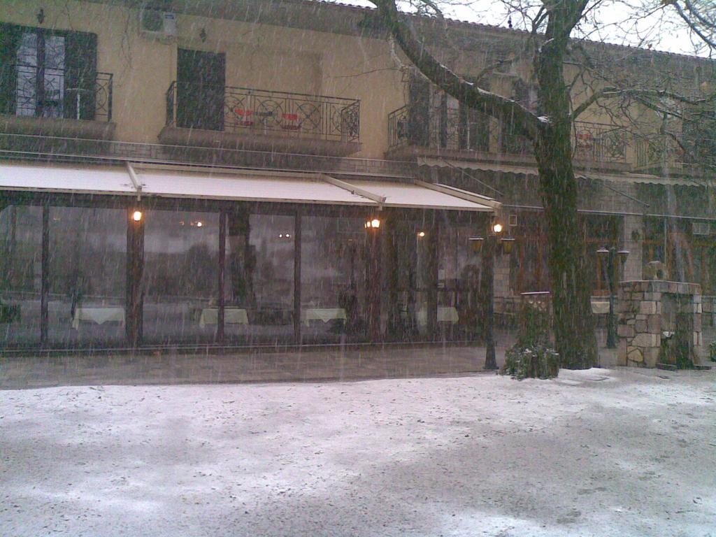 Hani Zemenou Arachova Exterior photo
