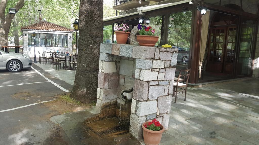 Hani Zemenou Arachova Exterior photo